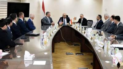 وزير الطيران المدني يلتقي وفد إدارة الطيران الفيدرالي الأمريكية (FAA) وإشادة أمريكية بمنظومة السلامة والرقابة لسلطة الطيران المدني المصري