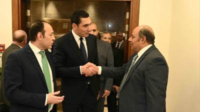 وزير الشباب والرياضة يتفقد قطاعات الوزارة في أول أيام عمله