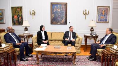 وزير الخارجية يلتقي السادة نواب الوزير ويؤكد تكامل الأدوار لدعم أولويات السياسة الخارجية المصرية