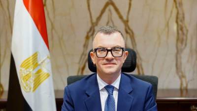 وزير التخطيط والتنمية يباشر مهام منصبه.. ويؤكد العمل بروح الفريق وتعزيز التنسيق الحكومي خلال المرحلة المقبلة