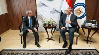 وزير البترول يتابع مع مسئولي "إيني" الإيطالية خطط زيادة الإنتاج وربط الحقول القبرصية