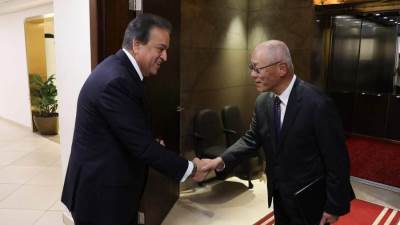 وزير الصحة يبحث مع سفير اليابان تعزيز التعاون الصحي وإنشاء مستشفى مصري ياباني بالعاصمة الجديدة