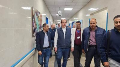 نائب وزير الصحة يتفقد منشآت أسيوط ويوجه بمكافآت تشجيعية للفرق المتميزة والوحدات المعتمدة