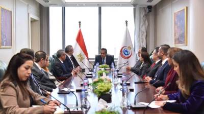 وزير الصحة يكرم فرق القوافل الطبية وممثلي الخارجية المشاركين في دعم الأشقاء بالسودان وجيبوتي والصومال