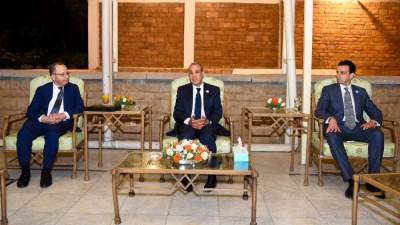 وزير الخارجية يلتقي أبناء الجالية المصرية في أديس أبابا