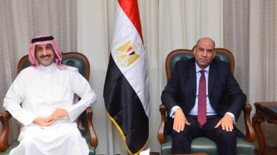 المطيري يهنئ رداد على ثقة القيادة السياسية وتكليفه بحقيبة وزارة العمل