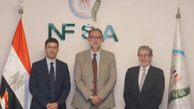 رئيس هيئة سلامة الغذاء يبحث مع مسؤولي الشؤون الاقتصادية والتجارية بسفارة إيطاليا