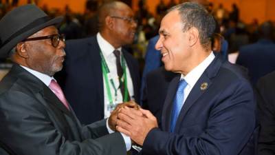 وزير الخارجية يلتقي عدداً من القادة والمسؤولين على هامش قمة الاتحاد الأفريقي