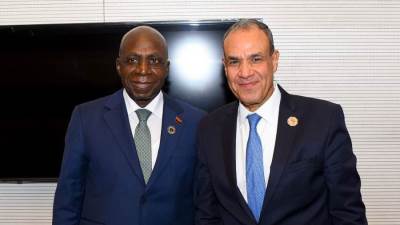 وزير الخارجية يلتقي وزير خارجية أنجولا لبحث تعزيز التعاون الثنائي والتنسيق الإقليمي