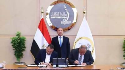 وزير النقل يشهد توقيع بروتوكول تعاون مشترك بين شركة الاتحاد العربي للنقل البري والسياحة "سوبر جيت" وشركة "بوسطة" لخدمات الشحن والحلول اللوجستية