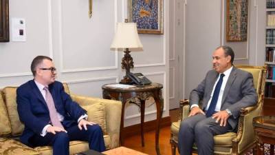 وزير الخارجية يستقبل وزير التخطيط لبحث تنسيق الجهود لدعم الاستثمارات العامة وتعزيز الشراكات الدولية