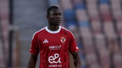 اقتراب انتقال أليو ديانج إلى فالنسيا بعد اجتياز الكشف الطبي بنجاح