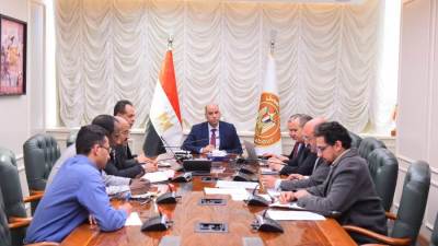 وزير العمل يعقد اجتماعًا تنسيقيًا لمتابعة الاستعدادات الخاصة بالانتخابات النقابية العمالية