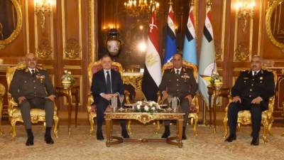 المتحدث العسكرى: الفريق أشرف سالم زاهر القائد العام للقوات المسلحة وزير الدفاع والإنتاج الحربى واللواء محمود توفيق وزير الداخلية يشهدان حفل إفطار بمناسبة شهر رمضان الكريم 