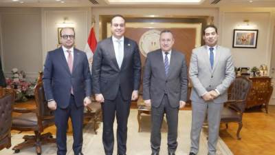 وزير التعليم يستقبل رئيس الرعاية الصحية لبحث تعزيز التكامل بين الجامعات المصرية ومنظومة التأمين الصحي