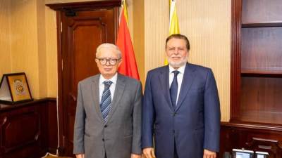 محافظ البنك المركزي المصري يبحث مع نائب رئيس الوزراء للشؤون الاقتصادية مستجدات الأوضاع الاقتصادية وتعزيز التعاون المشترك