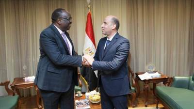وزير العمل لنظيره الجنوب سوداني: مصر تفتح ذراعيها للأشقاء لتعزيز التعاون