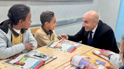 وزير التربية والتعليم يفاجئ مدارس قنا لمتابعة انضباط سير العملية التعليمية