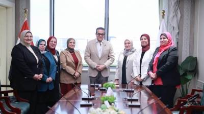 وزير الصحة يبحث مع نقيب التمريض ووفد النقابات الفرعية تطوير المنظومة