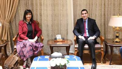 وزير الشباب والرياضة يلتقي السفيرة نبيلة مكرم لاستعراض نتائج المرحلة الأولى من مراكز السلامة النفسية والاستعداد للمرحلة الثانية