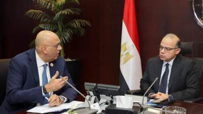 وزير الاستثمار والتجارة الخارجية يلتقي الرئيس التنفيذي لجهاز تنمية المشروعات لبحث تعزيز دعم ريادة الأعمال