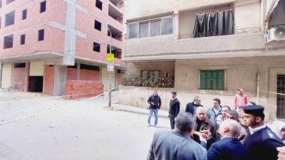 محافظ القاهرة يوجه بإزالة 8 أدوار مخالفة بعقار في الزيتون وإحالة المسؤولين للنيابة