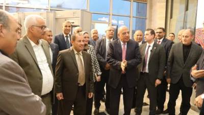 وزير الكهرباء يشارك العاملين بالمركز القومي للتحكم في الطاقة إفطارهم ويتابع سير العمل ويطمئن على جودة التغذية الكهربائية