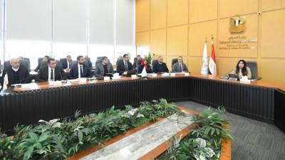 وزيرة الإسكان تترأس اجتماع اللجنة التنسيقية العليا لهيئة المجتمعات العمرانية الجديدة وأجهزة المدن