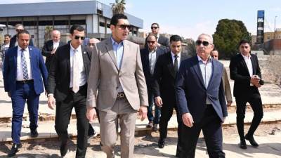 وزير الشباب والرياضة ومحافظ الإسماعيلية يتفقدان مركز التنمية الشبابية بالشيخ زايد والصالة المغطاة وحمام السباحة بحي الشيخ زايد