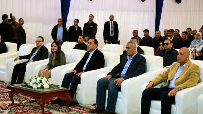 رئيس الوزراء يسلم عقود عدد من وحدات المبادرة الرئاسية "سكن لكل المصريين" بمدينة حدائق العاصمة