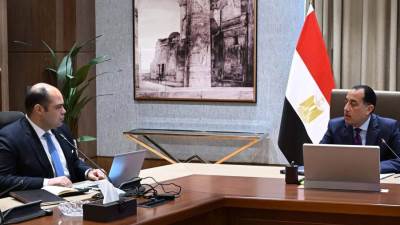 مدبولي: الدولة لن تسمح بأي تلاعب في أسعار السلع الأساسية أو تعمد حجبها عن الأسواق بغرض افتعال ندرة