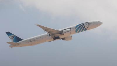 مصر للطيران تعلن التشغيل التدريجي لرحلاتها إلى الإمارات.. ورحلة يومية للشارقة ورحلتان إلى دبي