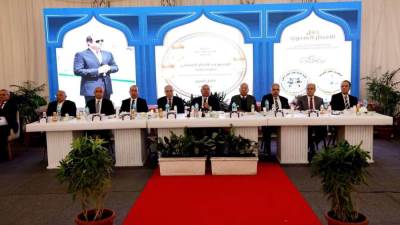 وزير النقل يتفقد الورش المركزية لشركة النيل لنقل البضائع ويتناول وجبة الإفطار مع العاملين بالشركة القابضة للنقل البحري والبري وشركاتها التابعة 