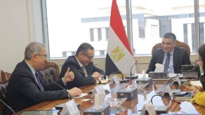 هيئة الشراء الموحد تبحث مع شركة عبدي إبراهيم للأدوية فرص التعاون وتوطين صناعة الدواء في مصر