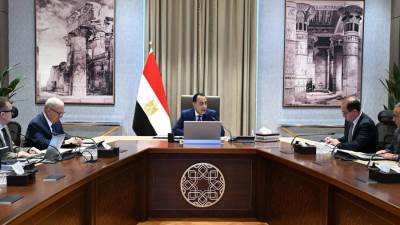 رئيس الوزراء يستعرض تقديرات الاستثمارات الحكومية المستهدفة ضمن خطة التنمية الاقتصادية والاجتماعية للعام المالي 2027/2026