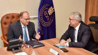 رئيس هيئة الدواء يستقبل وفد إحدى شركات الدواء التركية لبحث التعاون وتوطين صناعة الدواء