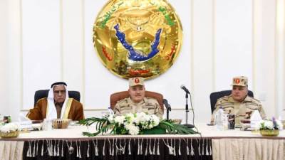 قيادة قوات شرق القناة لمكافحة الإرهاب تنظم لقاءً وحفل إفطار لعدد من شيوخ وعواقل سيناء