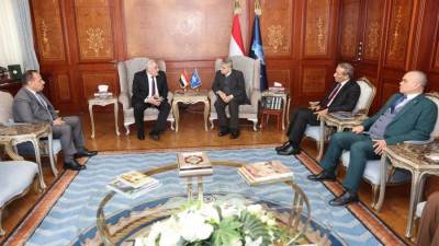 الفريق أسامة ربيع يشهد توقيع بروتوكول تعاون بين شركة قناة السويس للاستزراع المائي وجهاز حماية وتنمية البحيرات والثروة السمكية