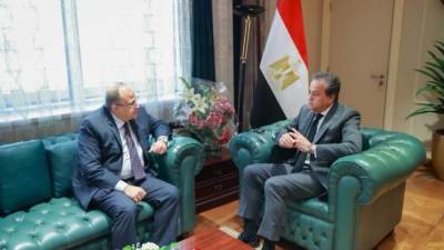 وزير الصحة يبحث مع رئيس هيئة الدواء توافر الأدوية والمستلزمات وملفات التتبع والتوطين