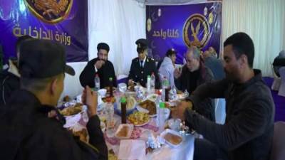 الداخلية تواصل توزيع الوجبات على المواطنين بالمحافظات وإقامة مأدبات الإفطار