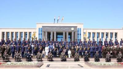 وزير الدفاع والإنتاج الحربى يشهد حفل إنتهاء فترة الإعداد العسكرى لطلبة الأكاديمية العسكرية المصرية والكليات العسكرية