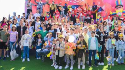 الرئيس السيسى يشارك الأطفال الاحتفال بعيد الفطر.. ويشهد افتتاح مونوريل شرق النيل بالعاصمة الجديدة