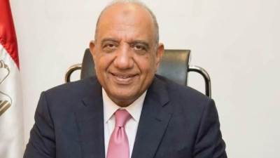 وزير الكهرباء يتابع منظومة خدمات المواطنين ويلتقي تقريراً حول الشكاوي ومعدلات الإستجابه