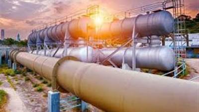 بلومبرج الشرق: سوميد بديل استراتيجي لنفط الخليج حال تعطل الملاحة في مضيق