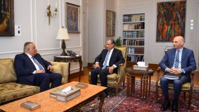 وزير الخارجية يستقبل رئيس المجلس القومي لحقوق الإنسان