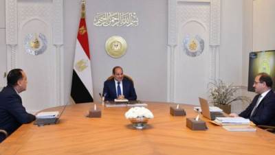 الرئيس السيسى يستعرض مع مدبولى وكوجك مقترحات زيادة الأجور وخفض الدين