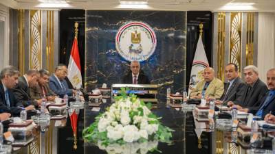 وزير الدولة للإنتاج الحربي يتابع سير العمل بالجهات التابعة