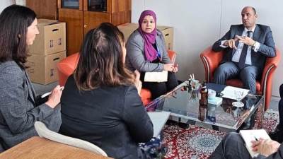 وزير العمل يلتقي السكرتيرة التنفيذية للتحالف العالمي للعدالة الاجتماعية