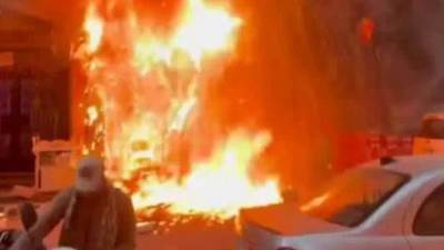 حريق هائل يلتهم مطعم أسماك في سيدي بشر بالإسكندرية