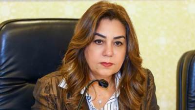 وزيرة التنمية تتابع جهود المحافظات في تنفيذ قرار رئيس الوزراء بغلق المحال العامة في التاسعة مساءً